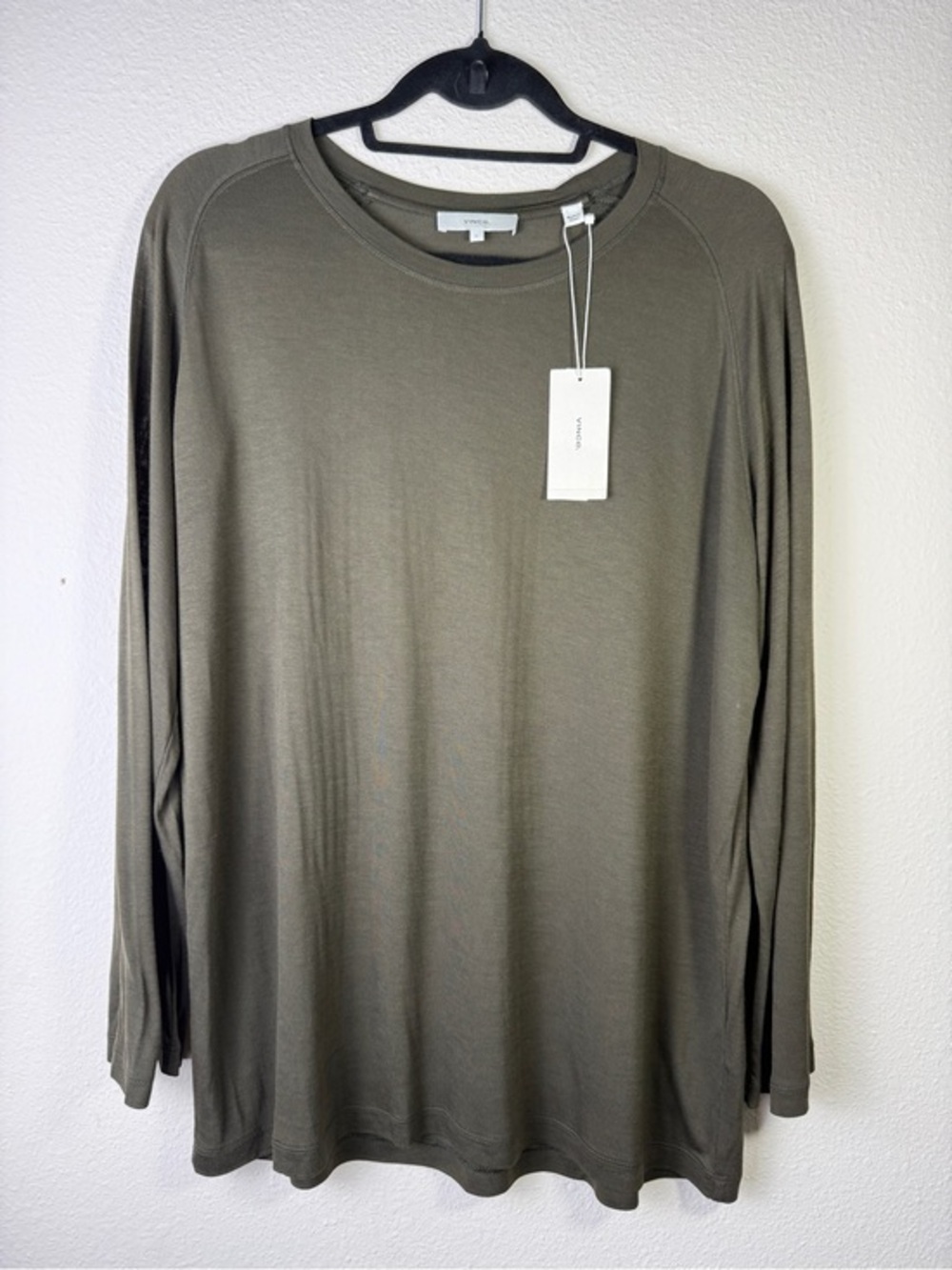 Vince Womens  T-Shirt L Large Long Sleeve Olive Green Viscose Crew Neck New NWT